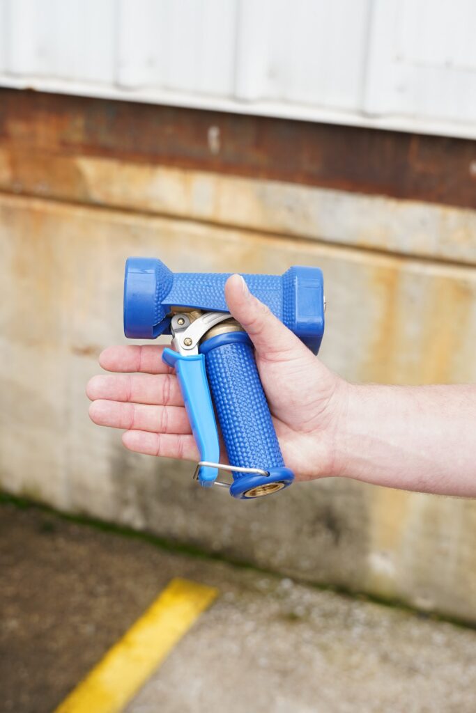 Brass Adjustable Washdown Gun: Low-Pressure Rinsing for Car Wash & Industrial Use
