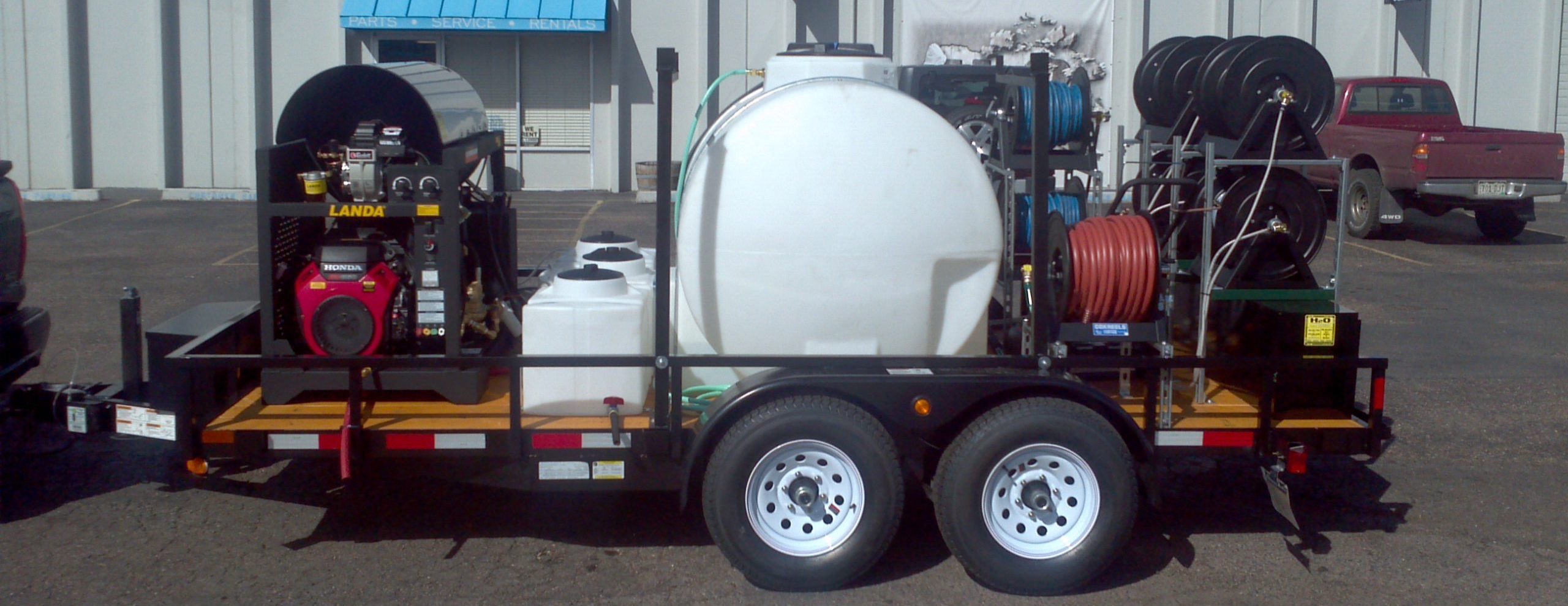 How the Right Pressure Washer Rig Can Help Your Business Grow