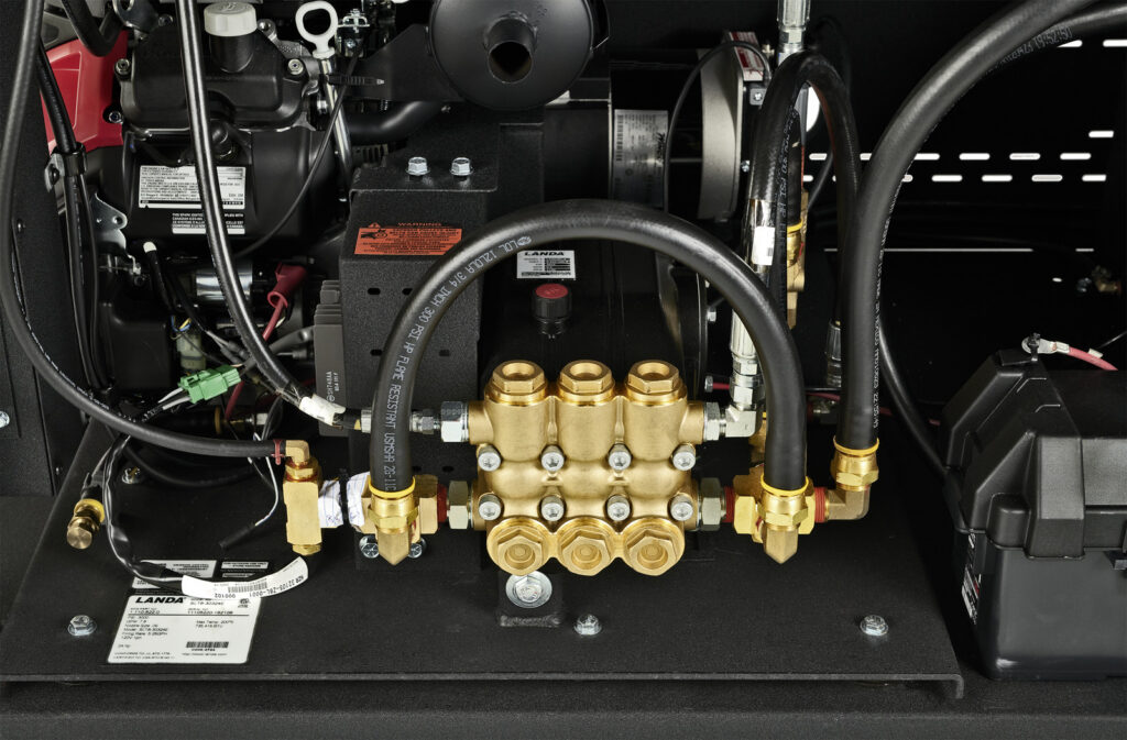 Landa SLT8-32624E Hot Water Pressure Washer